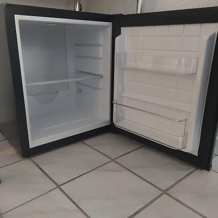 Mit Eigenem Bad Und Eigenem Eingang Apartment *