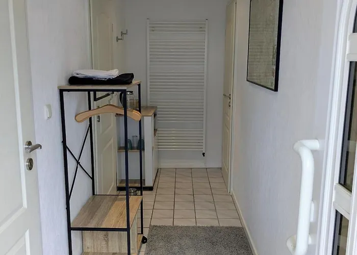 Mit Eigenem Bad Und Eigenem Eingang Apartment *